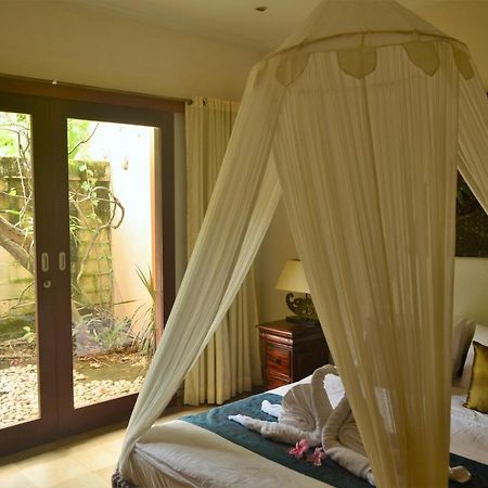 Villa Laella Favella Seminyak Buitenkant foto