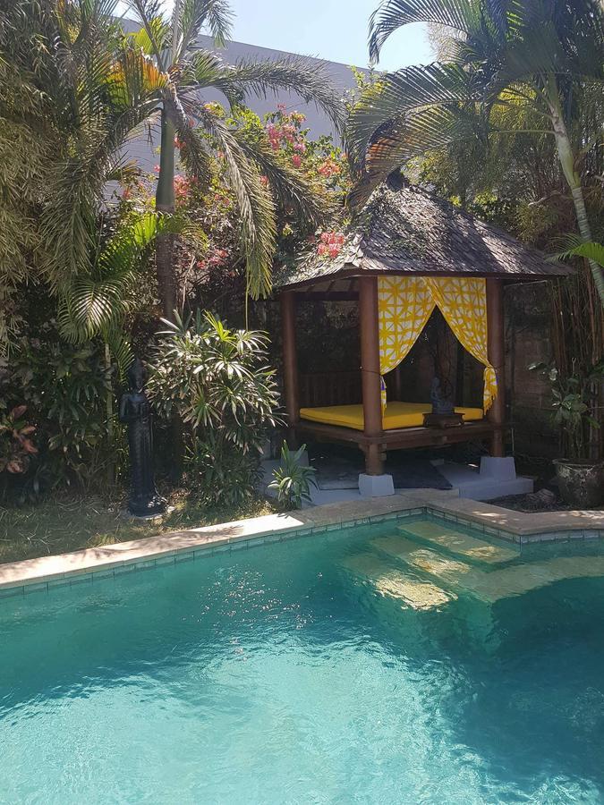 Villa Laella Favella Seminyak Buitenkant foto